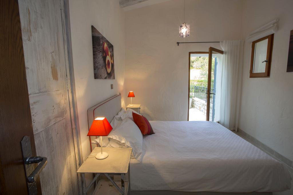 Mas Des Avelines Villa Le Brulat Exterior photo