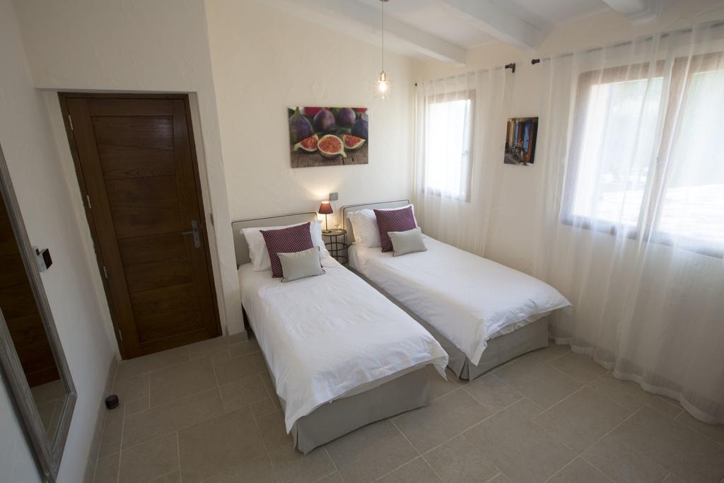 Mas Des Avelines Villa Le Brulat Exterior photo